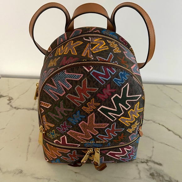 Michael Kors Back pack rare - Picture 1 of 5